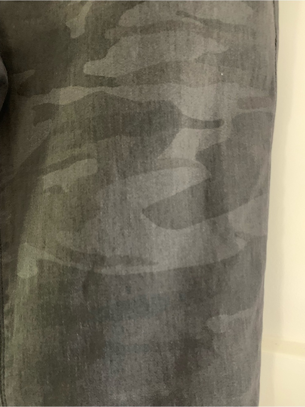Express New With Tag Dark Camo Skinny Jeans - Picture 3 of 7